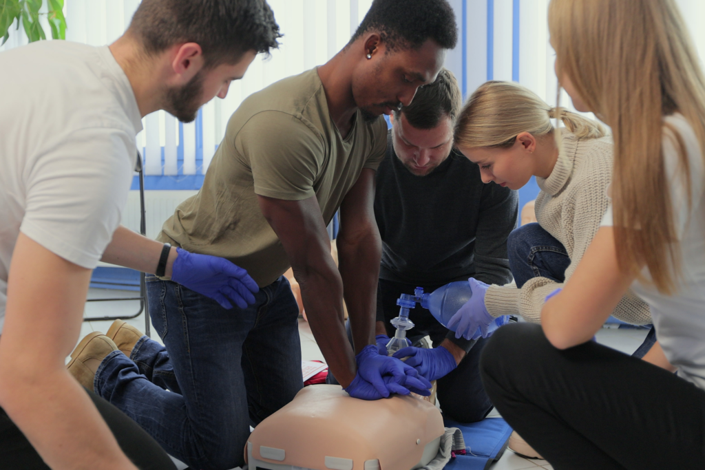 Level 3 Award in First Aid at Work Online Course - The Education School